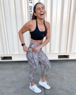 Signature 7/8 Pocket Leggings - Yellow Leopard -Swathera Sales 14g4ol93E3r3j8F6aiqx5mQDQ 55765.1711107091