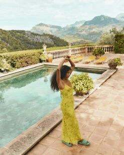 The Stone Slip Dress 14 The Stone Slip Dress -Swathera Sales 5SyYD8NCaE7mXWPh50NG2R Q4 28474.1710847978