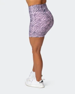 Superior Squat Bike Shorts - Tri-Stripe 41 Superior Squat Bike Shorts - Tri-Stripe -Swathera Sales 8TiAYauflEhEmfGwmA2MICsZo 36195.1711106720