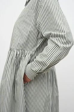 Swathera Sales -Swathera Sales DRLZmM5aJD 9eMniQTRn9i7o 85147.1711106770