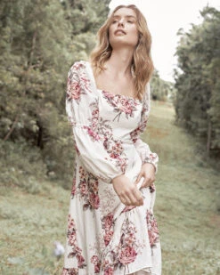 Heartloom Sleeved Dress -Swathera Sales GVeXhCYy5aiy00O8J07Z9ERH8 27365.1707219556