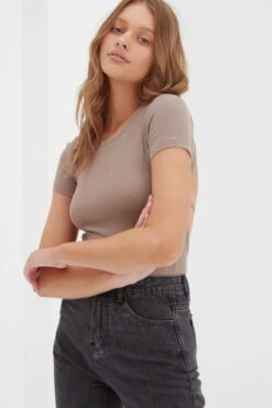 October Short Sleeve Bodysuit - Taupe -Swathera Sales HvD5y6DVaVk Sfiisxjs3RGno 29400.1706704212