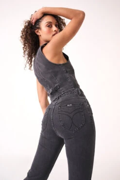 Dallas Vest - Brad Black 12 Dallas Vest - Brad Black -Swathera Sales LJGzauo7xpqHmQl6UYuozn2S8 69308.1711020015