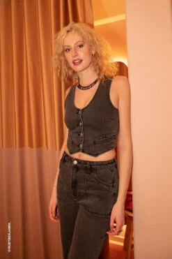 Dallas Vest - Brad Black 13 Dallas Vest - Brad Black -Swathera Sales ZiU fxoZMTlB5VeT 6Vu3CcWk 65368.1711020015