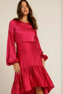 The Red Centre Dress 17 The Red Centre Dress -Swathera Sales bMBQOr5x 8FrG3ZgS2sYOqSCc 94445.1710847831