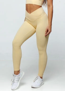 Elevate Cross Leggings - Buttermilk
